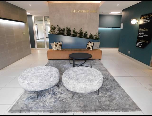 182M² OFFICE TO LET IN HYDE PARK